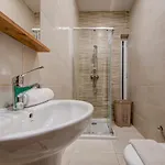 Oasis With Private Pool And Lounge Area Santa Vennera
