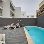 Oasis With Private Pool And Lounge Area Santa Vennera