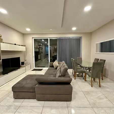 Oasis With Private Pool And Lounge Area Santa Vennera