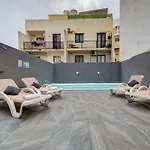 Oasis With Private Pool And Lounge Area Apartamento Santa Vennera