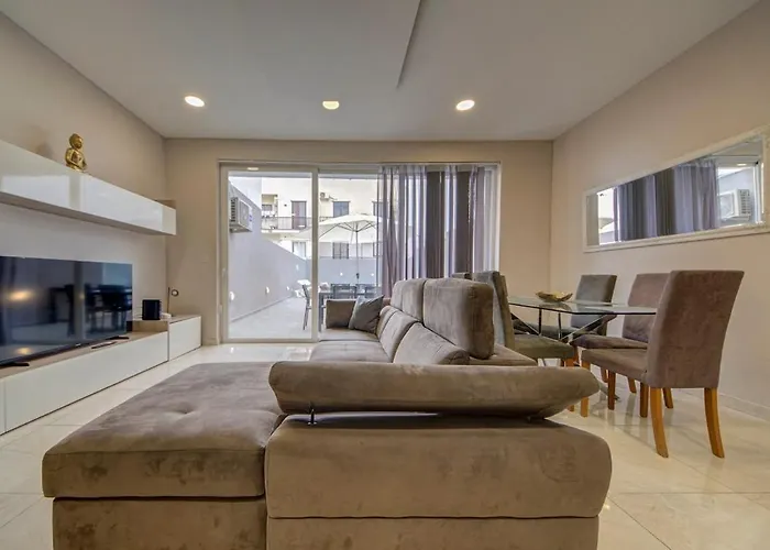 Oasis With Private Pool And Lounge Area Διαμέρισμα