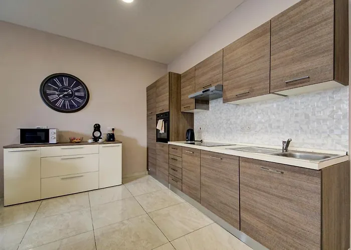 Oasis With Private Pool And Lounge Area Daire