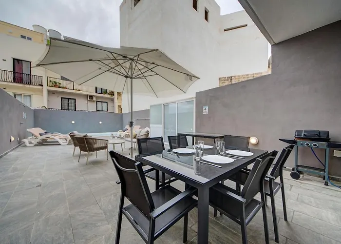 Oasis With Private Pool And Lounge Area Διαμέρισμα