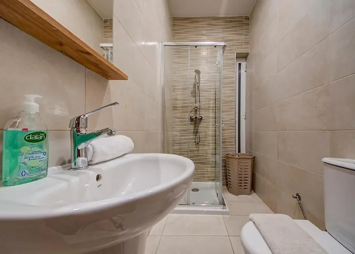 Oasis With Private Pool And Lounge Area Santa Vennera