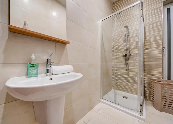 Oasis With Private Pool And Lounge Area Santa Vennera